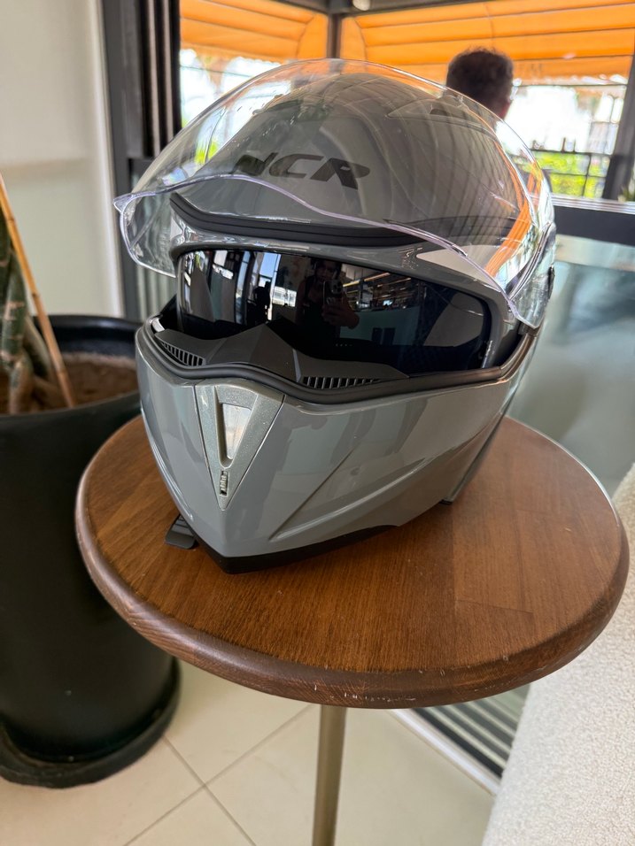 Gri NCR Baskılı Motor Kaskı - Görsel 3