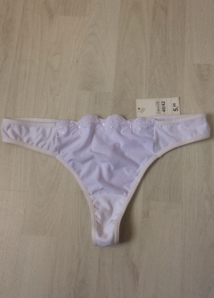 Diğer BEYAZ ÇİÇEKLİ STRING