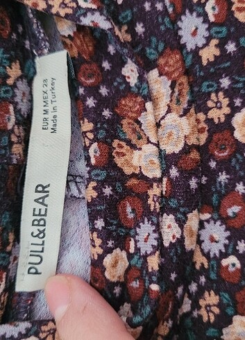 m Beden çeşitli Renk Pull and Bear Çiçekli Elbise