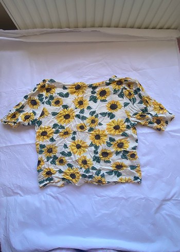 H&M Sarı Ayçiçeği Desenli V Yaka Kısa Kollu Bluz