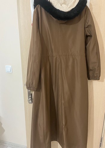 Kürklü Detaylı Uzun Kadın Kaban - Görsel 2