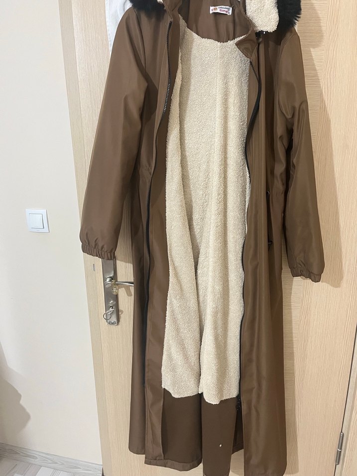 Kürklü Detaylı  Uzun Kadın Kaban - Görsel 3