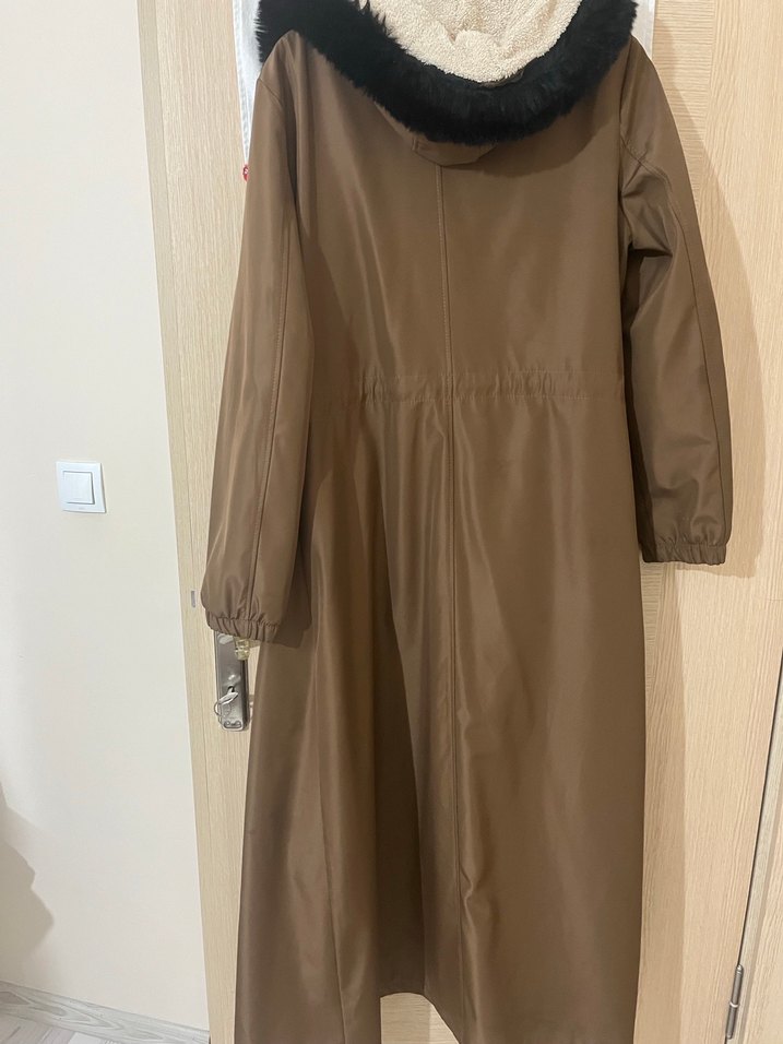 Kürklü Detaylı  Uzun Kadın Kaban - Görsel 2