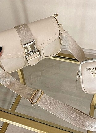 Prada çanta
