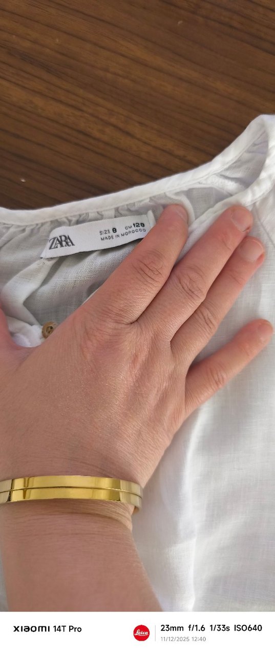 Kız Çocuk Beyaz Keten Düğmeli Bluz - Görsel 3