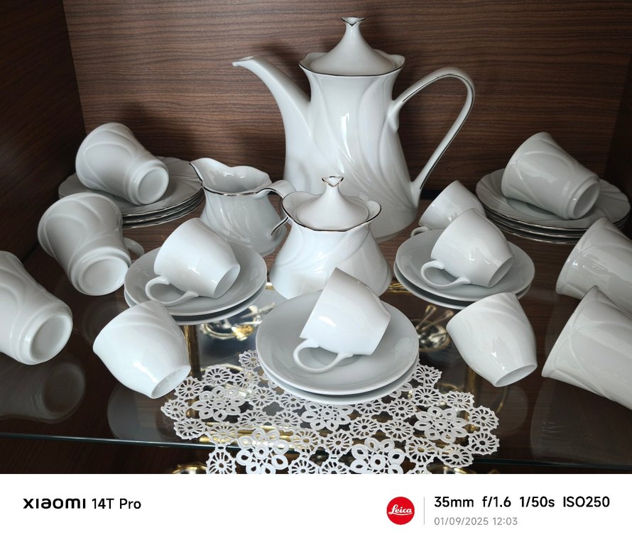 Beyaz Porselen Çay ve Kahve Takımı - Görsel 2