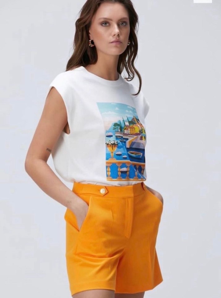 Beyaz Baskılı Kadın Tişört - Görsel 5