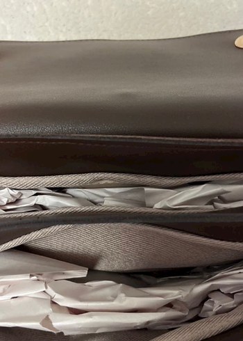 Zincir Detaylı Kahverengi Süet Kadın Çanta - Görsel 4