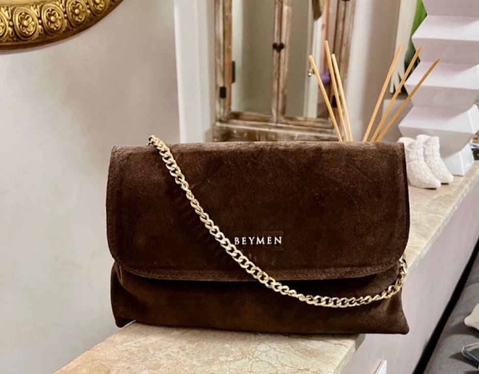 Zincir Detaylı Kahverengi Süet Kadın Çanta - Görsel 2