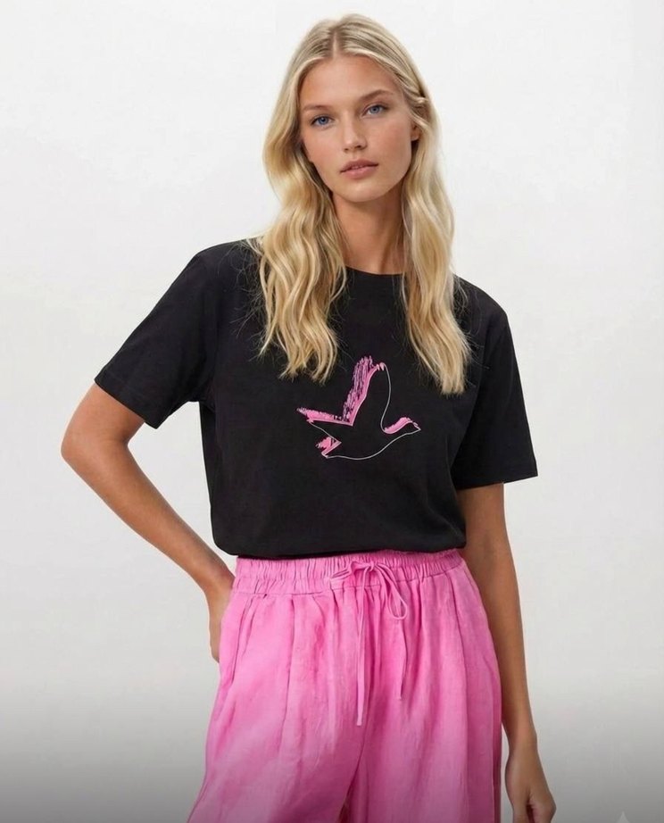 Siyah Baskılı Kısa Kollu Kadın Tişört - Görsel 3