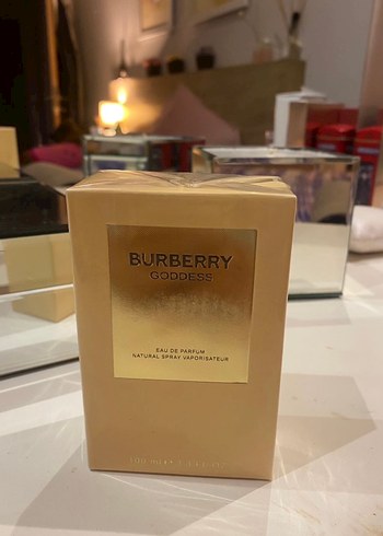 Burberry Goddess Kadın Parfümü 100 ml - Görsel 3