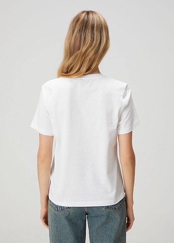 Nakışlı Beyaz Kısa Kollu tshirt - Görsel 8
