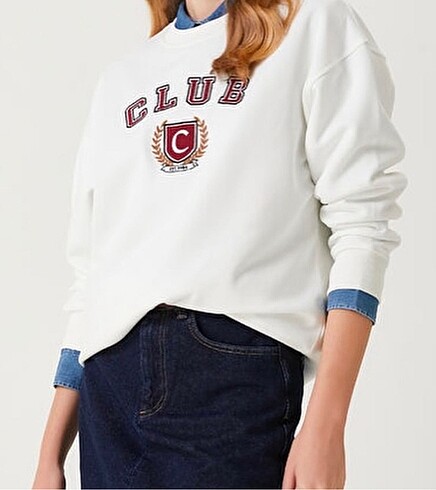 Sweatshirt