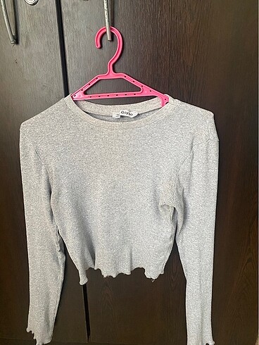 uzun kollu gri crop bluz