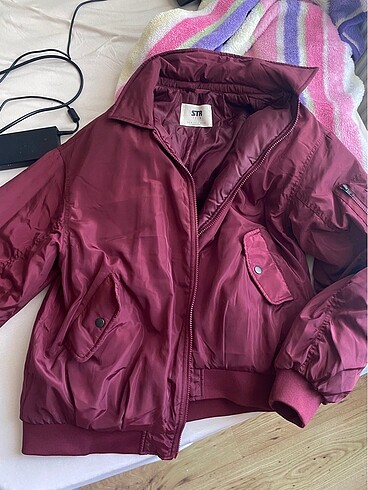 Stradivarius Stradivarius şişme bomber ceket