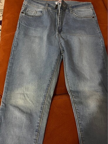 31 Beden mavi Renk Jeans