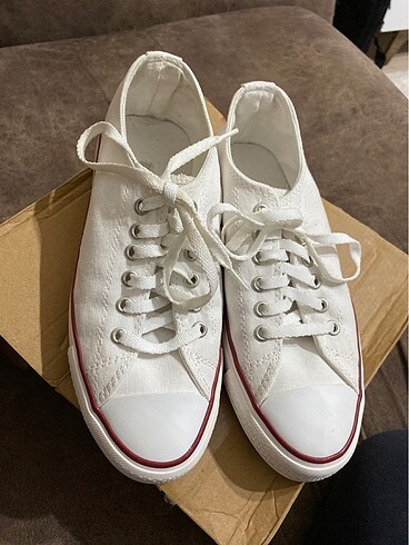 Beyaz converse konvers