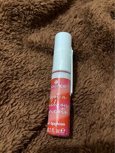 essence gloss