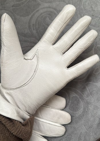 Beyaz Kürklü Deri Kadın Eldiveni - Görsel 4