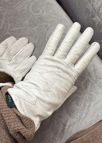 Beyaz Kürklü Deri Kadın Eldiveni - Görsel 2