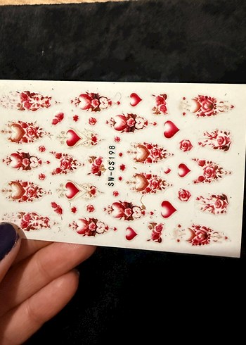 Kırmızı Kalp Desenli Tırnak Süsleri - Görsel 3