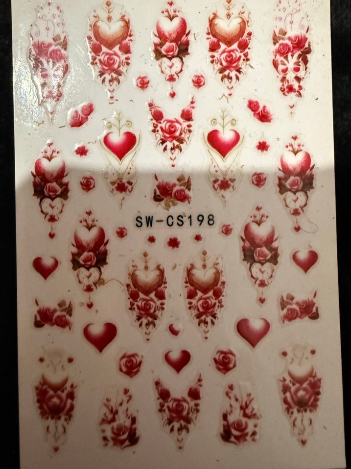 Kırmızı Kalp Desenli Tırnak Süsleri - Görsel 2