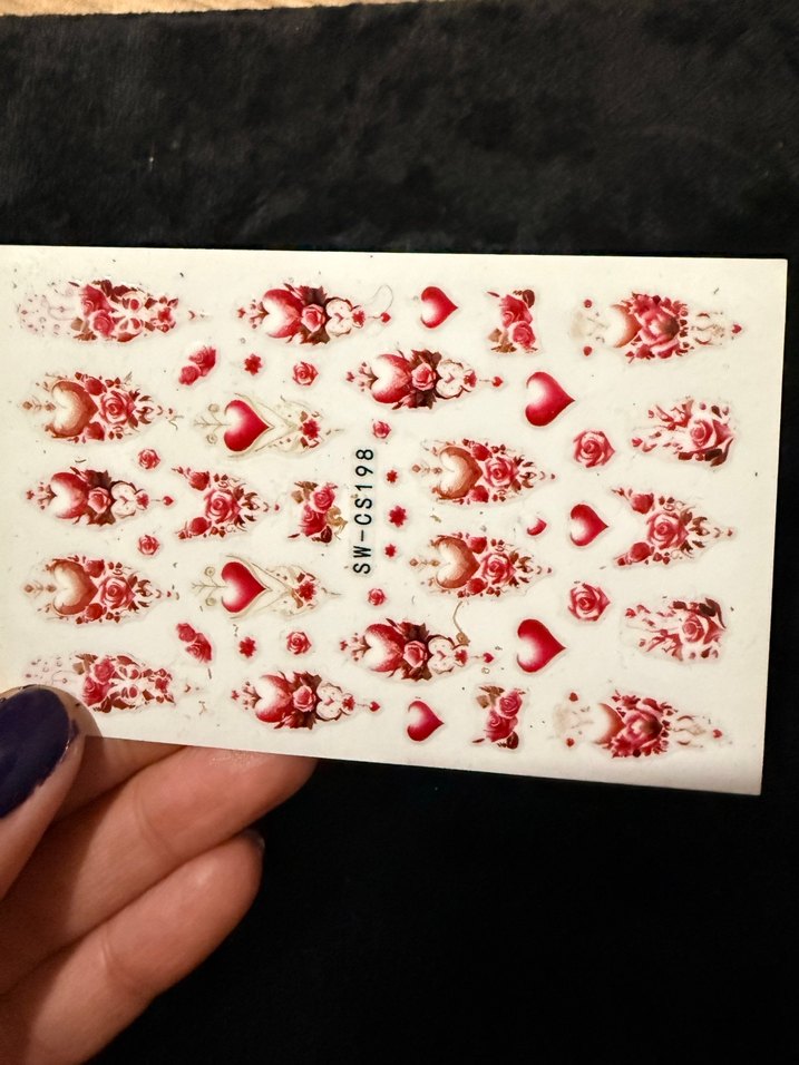 Kırmızı Kalp Desenli Tırnak Süsleri - Görsel 3