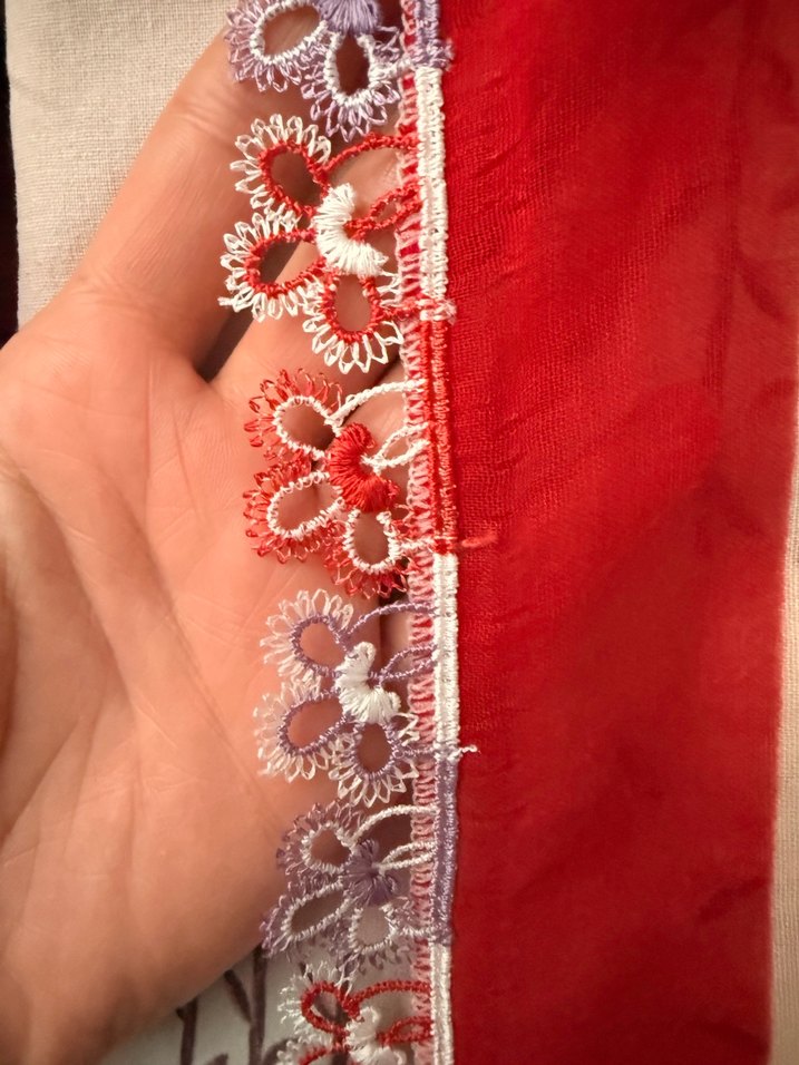 Dantel Detaylı Kırmızı Vintage Kadın Fular - Görsel 3