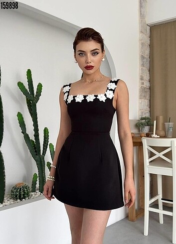 Diğer Çiçek detaylı mini elbise 