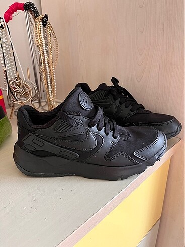 Nike Siyah spor ayakkabı