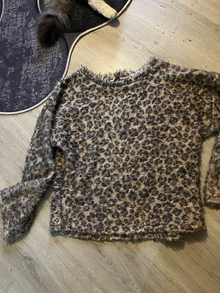 Leopar Desenli Kadın Kazak - Görsel 2