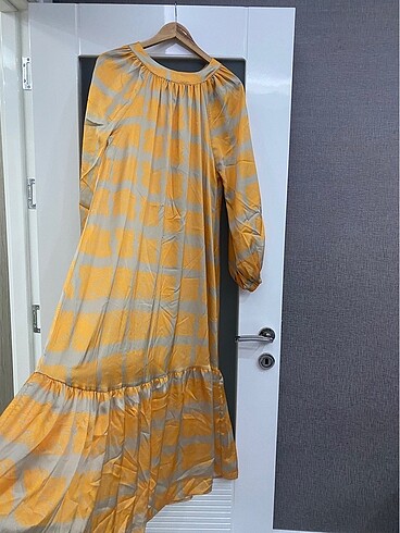 Zara Şehrimoda elbise