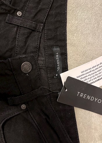 Kadın Siyah Regular Fit Denim Pantolon - Görsel 3