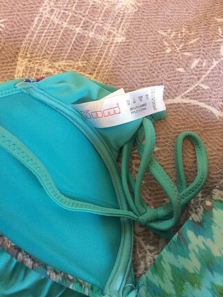 38 Beden turkuaz Renk Üçlü bikini KOM