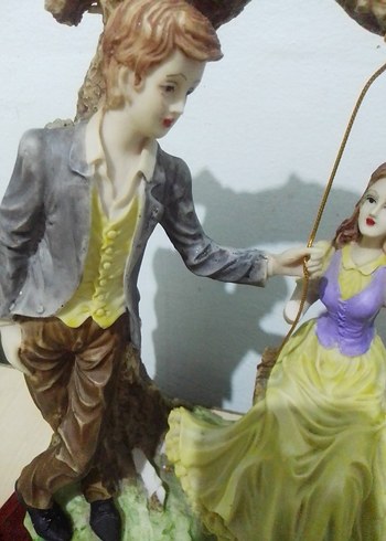 Renkli Bej Figürin Çift Heykeli - Görsel 3