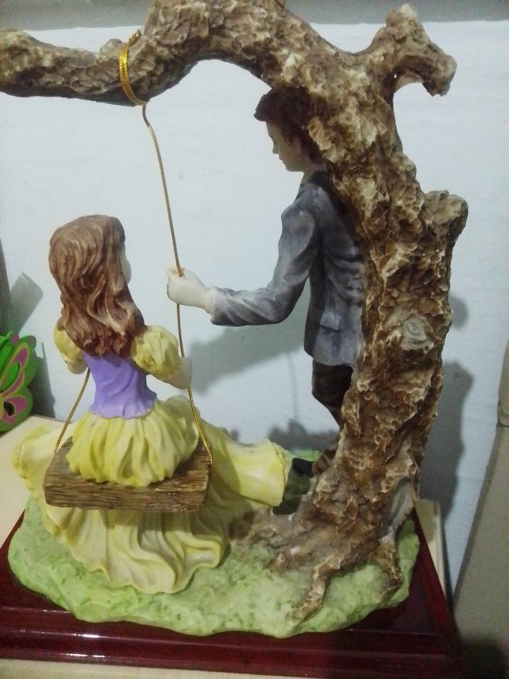 Renkli Bej Figürin Çift Heykeli - Görsel 5