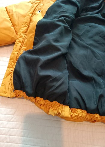 Sarı Siyah Kapüşonlu Erkek Çocuk Mont - Görsel 5