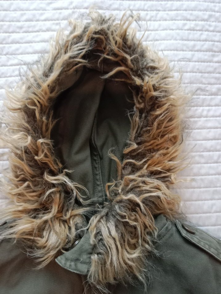 Haki Kapüşonlu Kürk Detaylı Kız Mont - Görsel 4