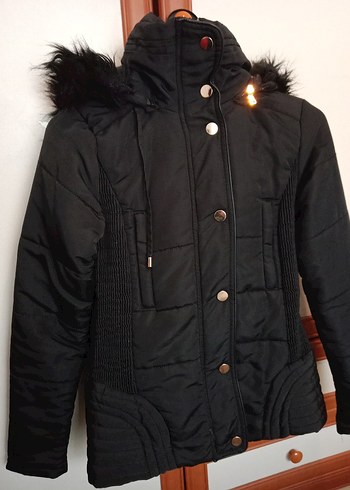 Siyah Kürklü Kadın Kışlık Mont - Görsel 4