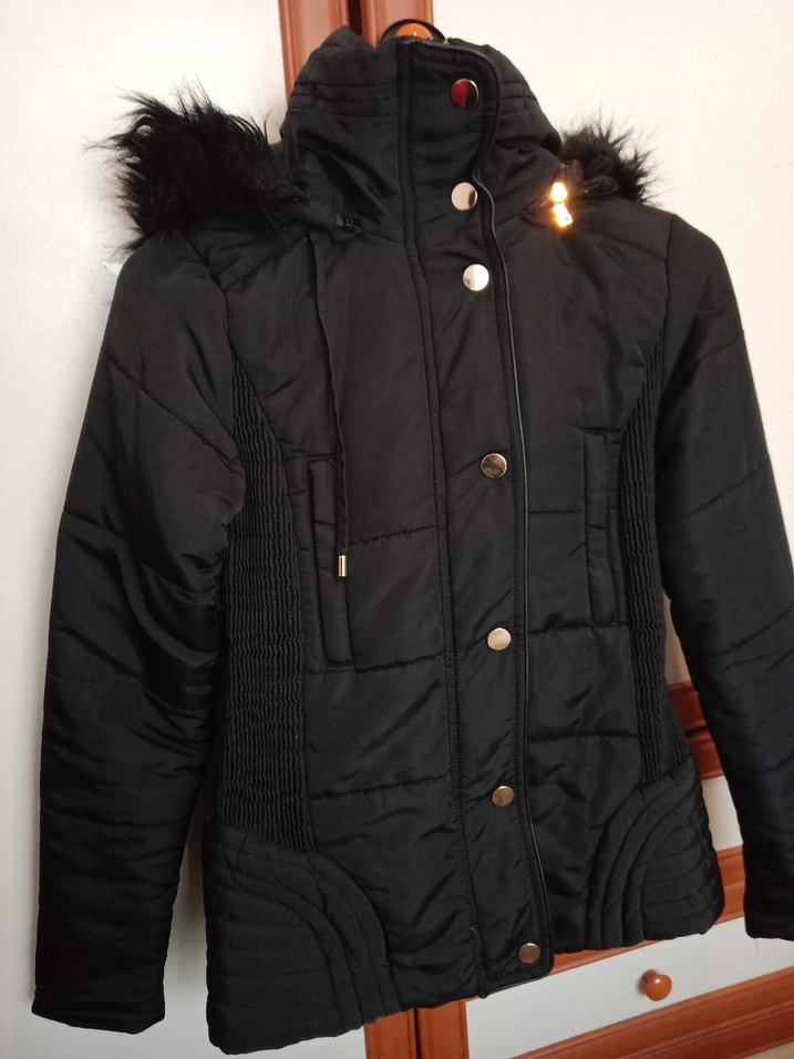 Siyah Kürklü Kadın Kışlık Mont - Görsel 4