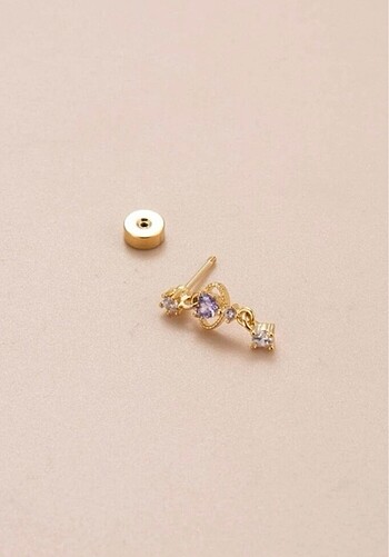 Zara Kalp Kulak Piercing