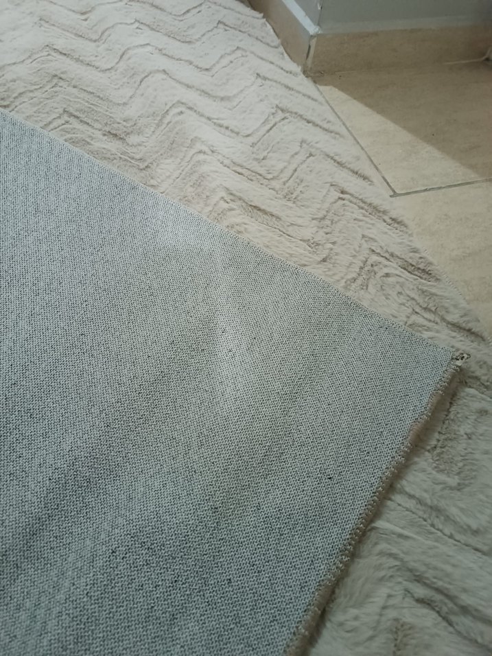 Gri ve krem rengi kaymaz taban halı - Görsel 3