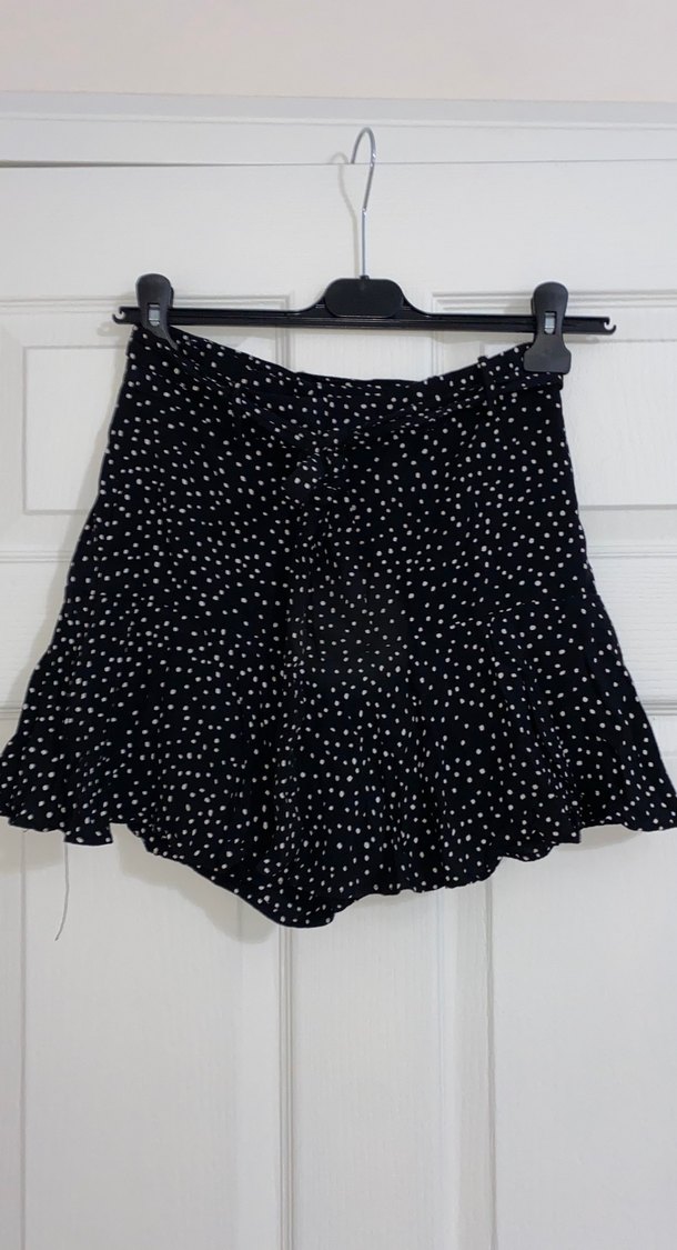 Zara Puantiyeli Fırfırlı Mini şort etek - Görsel 2