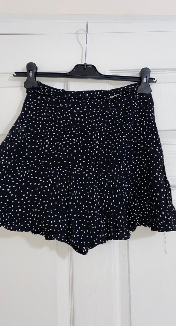 Zara Puantiyeli Fırfırlı Mini şort etek - Görsel 4