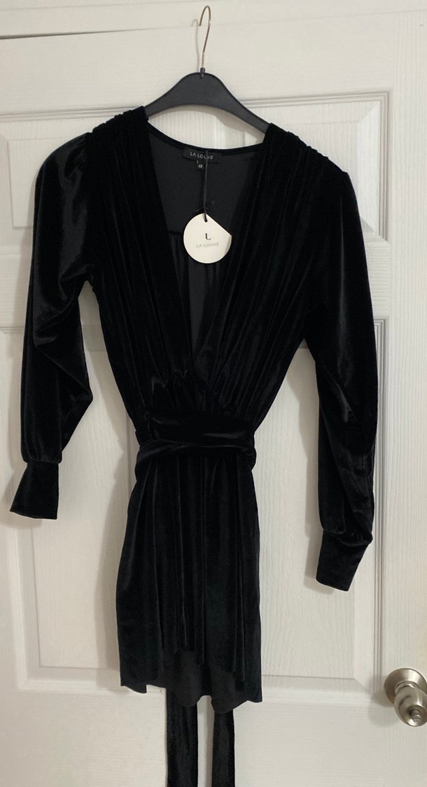 V Yaka Kemerli Uzun Siyah Kadife   Elbise - Görsel 3