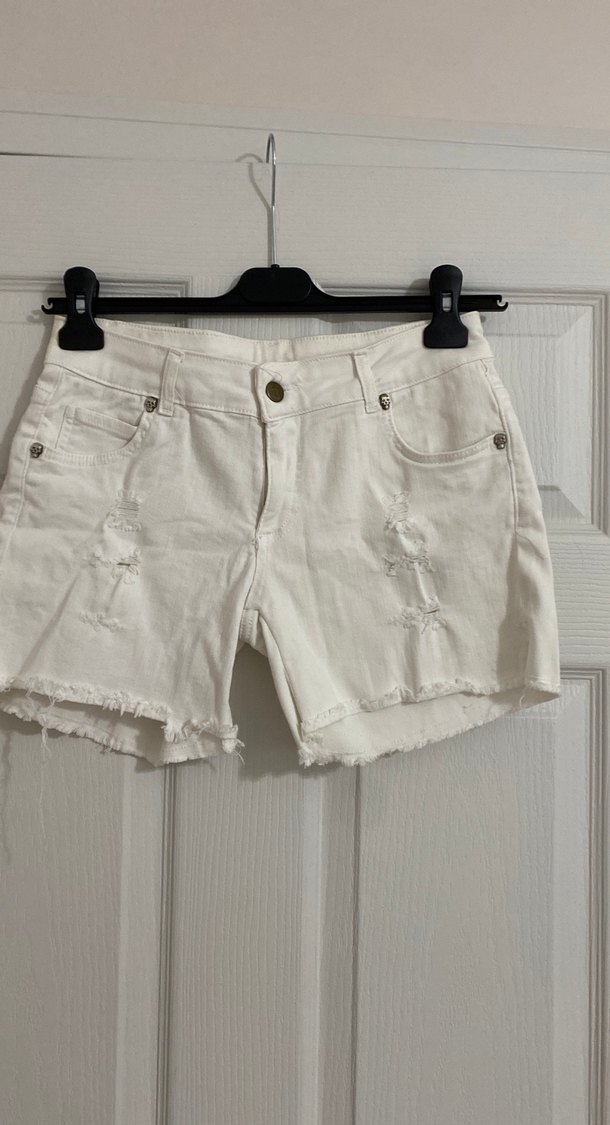 Beyaz Rahat Kesim Mini  Şort - Görsel 3