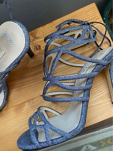 İnce topuklu gece ayakkabısı - Görsel 2