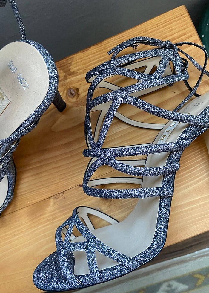 İnce topuklu gece ayakkabısı - Görsel 2