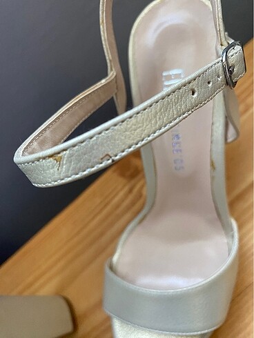 Platformlu dore ayakkabı - Görsel 5