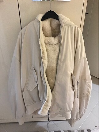 Bershka mont